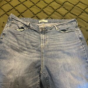 Levi Strauss Signature Blue Capri Jeans